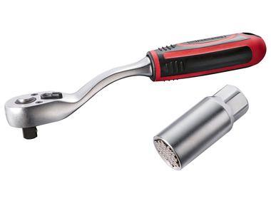 Ratchet with Universal Socket