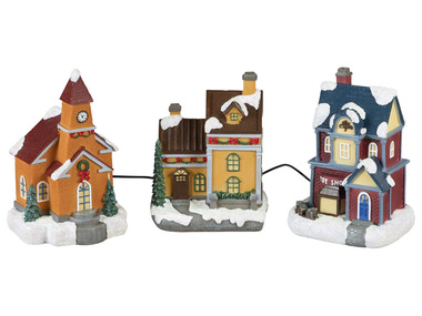 Weihnachtsstraße mit Beleuchtung