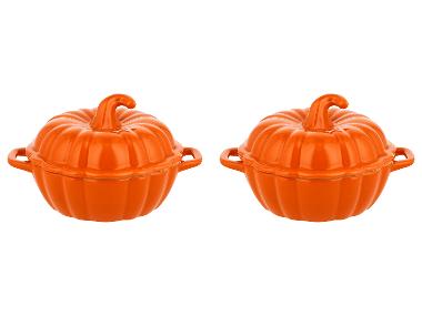 Pumpkin-Shaped Oven Dishes
